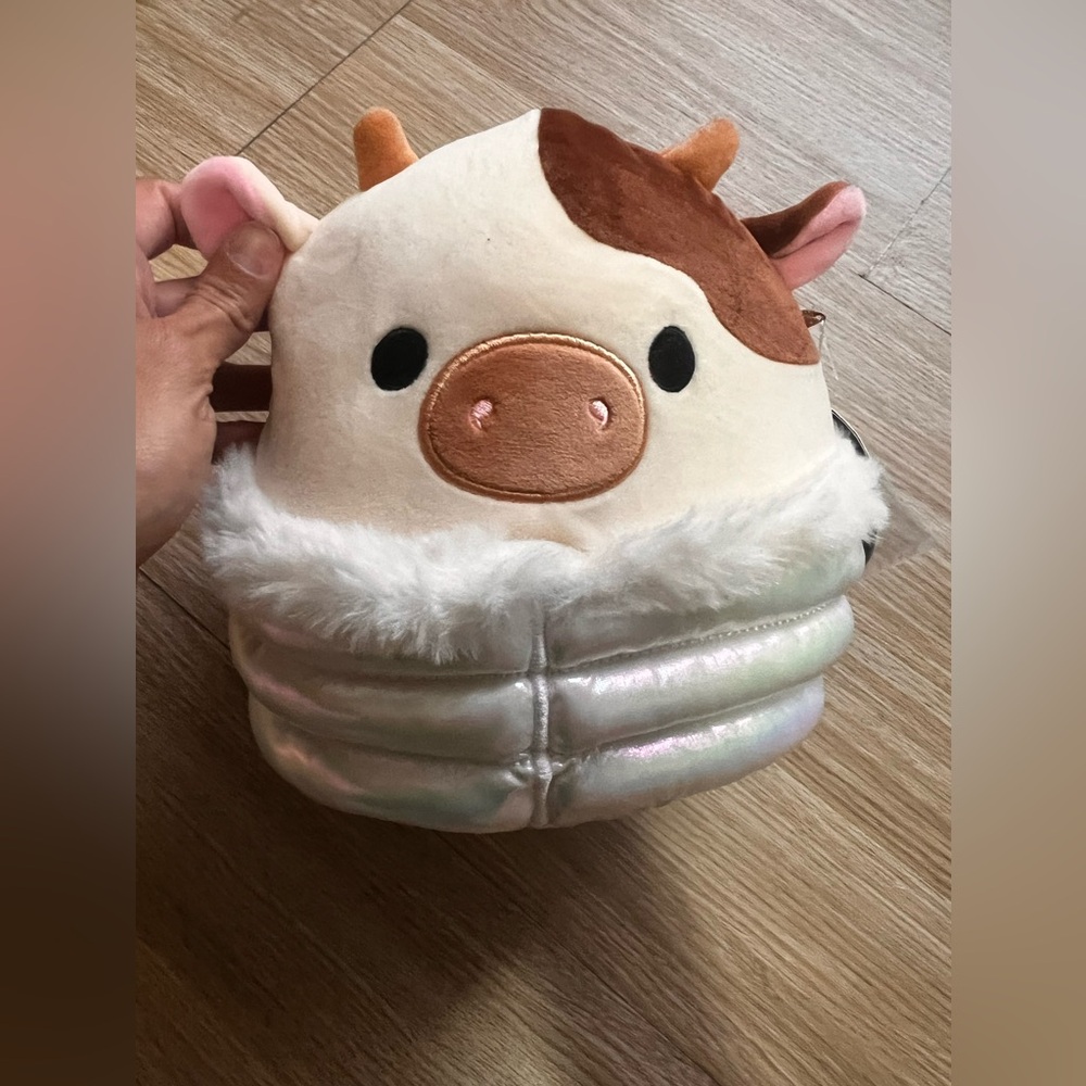 Squishmallow Ronnie the Cow Select Series 8IN NWT